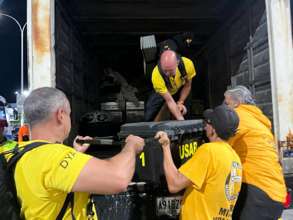 Se “perdieron” tres cajas de ayuda humanitaria tras llegada de brigada española USAR 13 a Valencia 