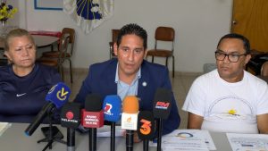 Presentaron informe sobre situación de enfermeros en La Guaira
