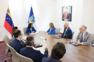 Gobierno y BID acuerdan una hoja de ruta para fortalecer la cooperación multilateral