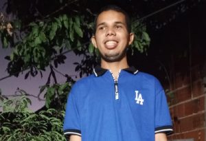 Solicitan ayuda para localizar a Manuel Pérez, joven desaparecido en Valencia desde el sábado