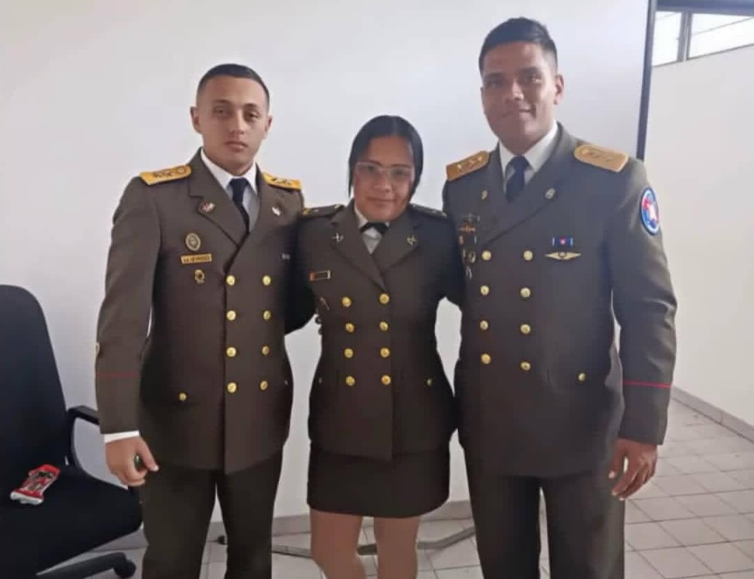 Excarcelados tres militares acusados de "traición a la patria", informó Clipp