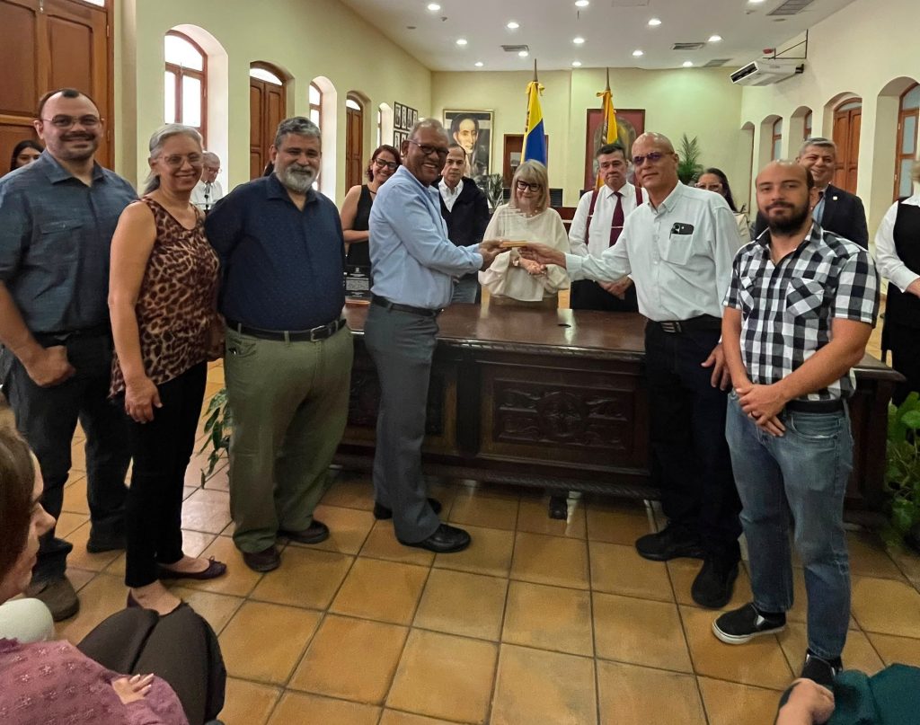 Universidad de Carabobo reconoció a ucistas por su apoyo a afectados por los terremotos