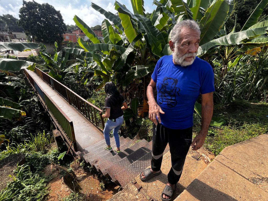 Solicitan mantenimiento en puente oxidado entre Fundación CAP y Barrio Bueno