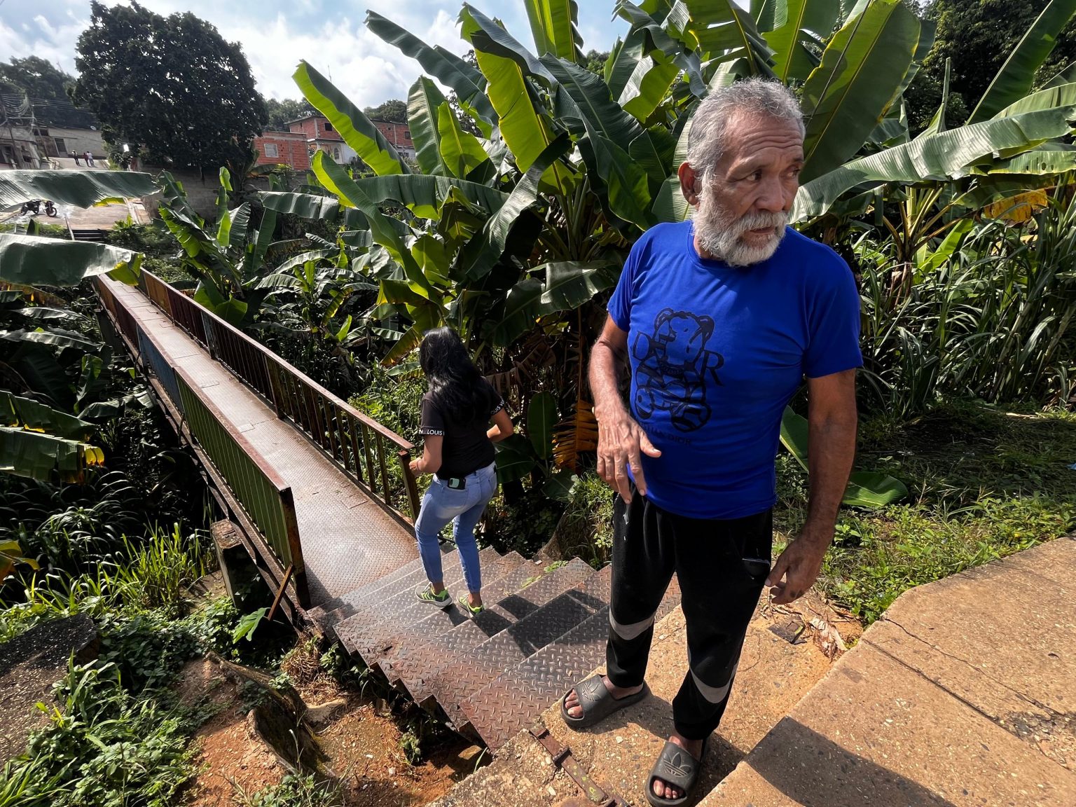 Solicitan mantenimiento en puente oxidado entre Fundación CAP y Barrio Bueno