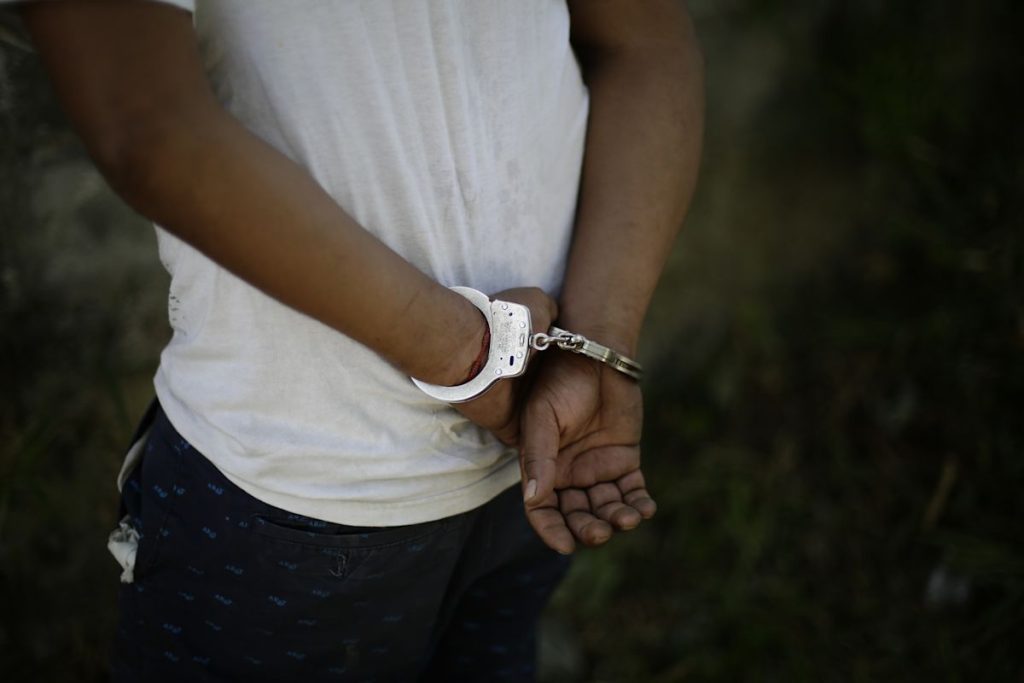 Trinidad y Tobago detiene a tres venezolanos por narcotráfico y destruye drogas incautadas