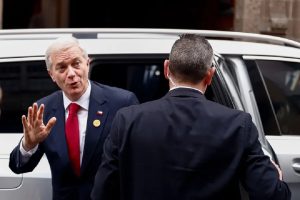 Tras asesinato de policía, Kast abre la posibilidad de replantear su reforma de seguridad