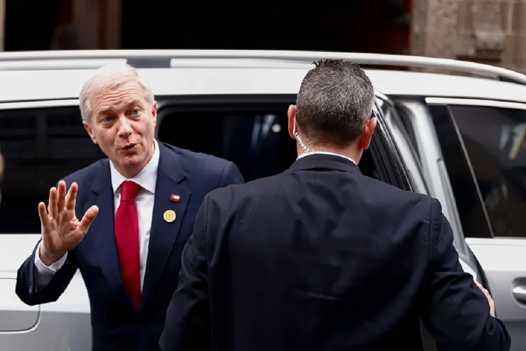Tras asesinato de policía, Kast abre la posibilidad de replantear su reforma de seguridad