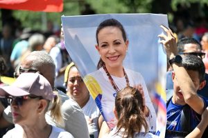 Machado plantea elecciones presidenciales en 2027 y promete regresar a Venezuela